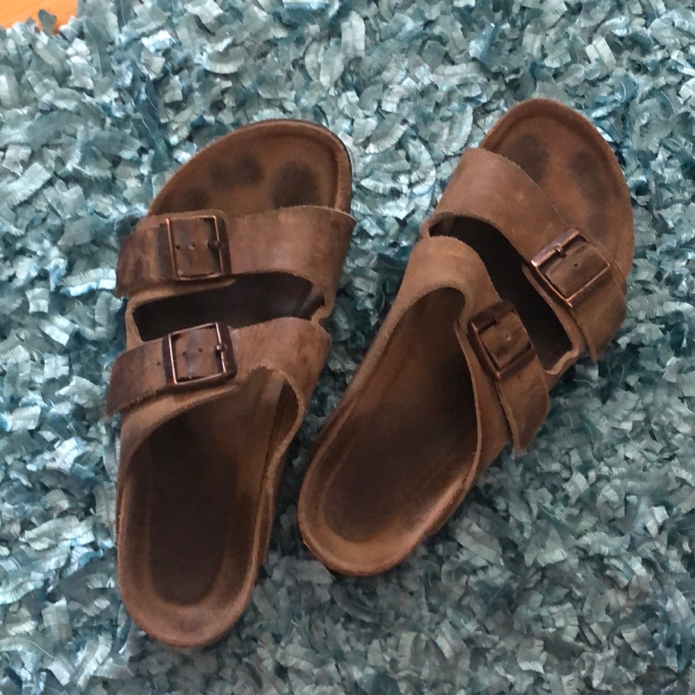 2 strap BIRKENSTOCKS size 40